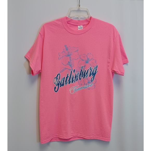 TShirt T-shirt Gatlinburg Tennessee by Gildan Women Medium Bright Pink - Picture 4 of 4